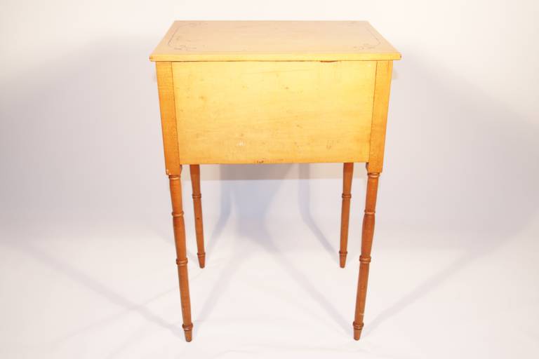 Early 19th Century Sheraton Satinwood Side Table 1