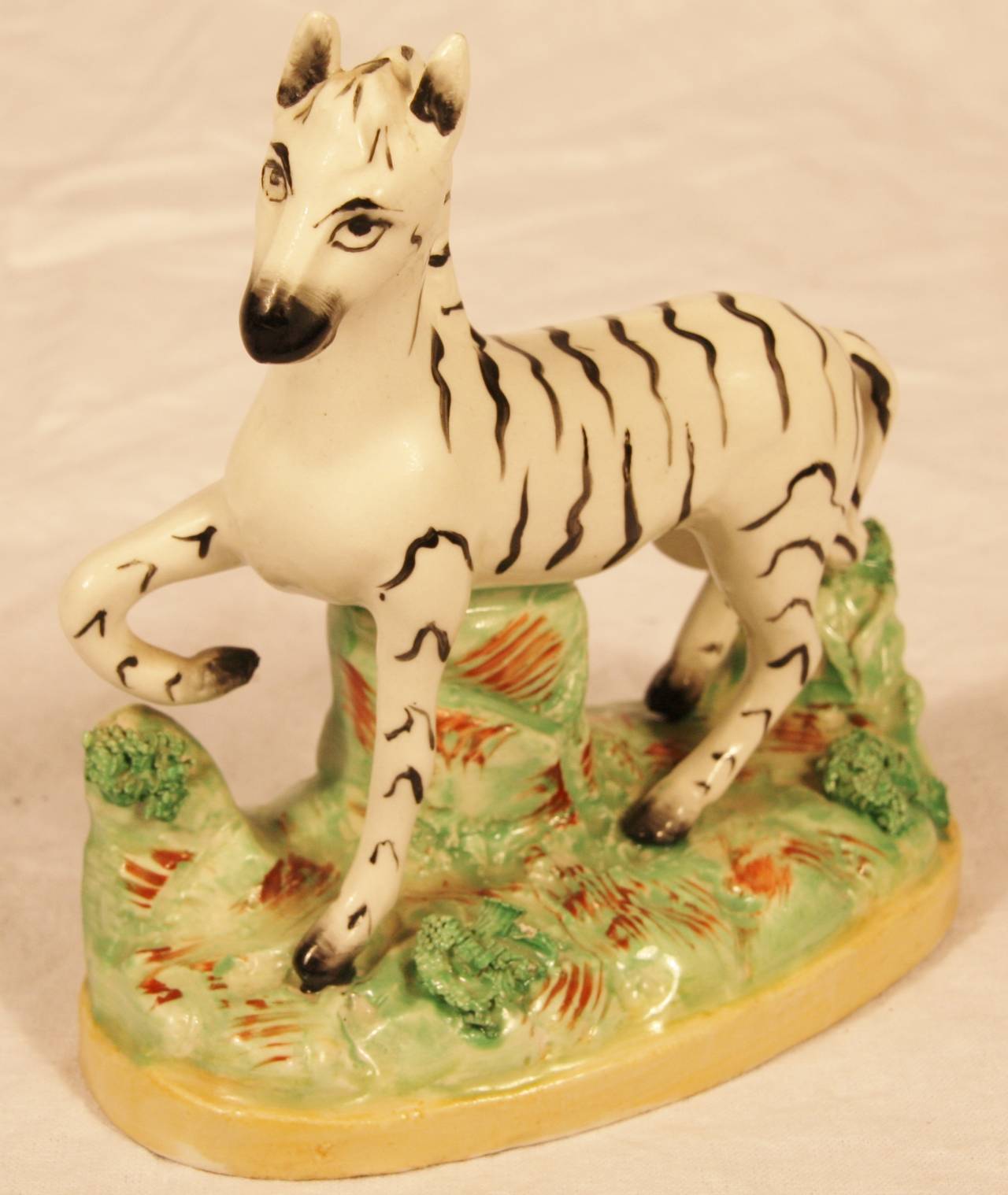 19th Century Pair of Staffordshire Zebras In Excellent Condition In Woodbury, CT