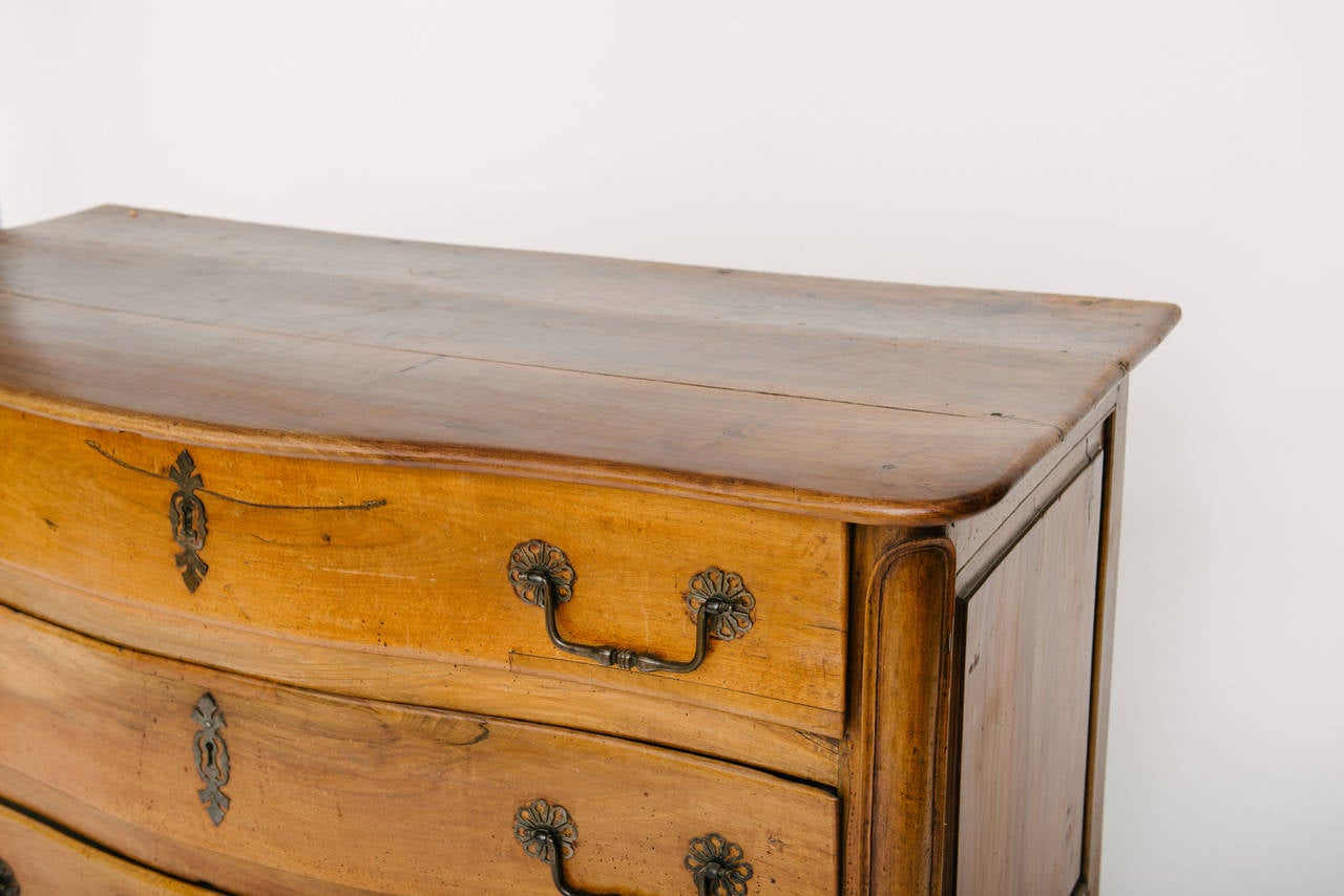 18th Century and Earlier 17th Century French Louis XIV Walnut Commode