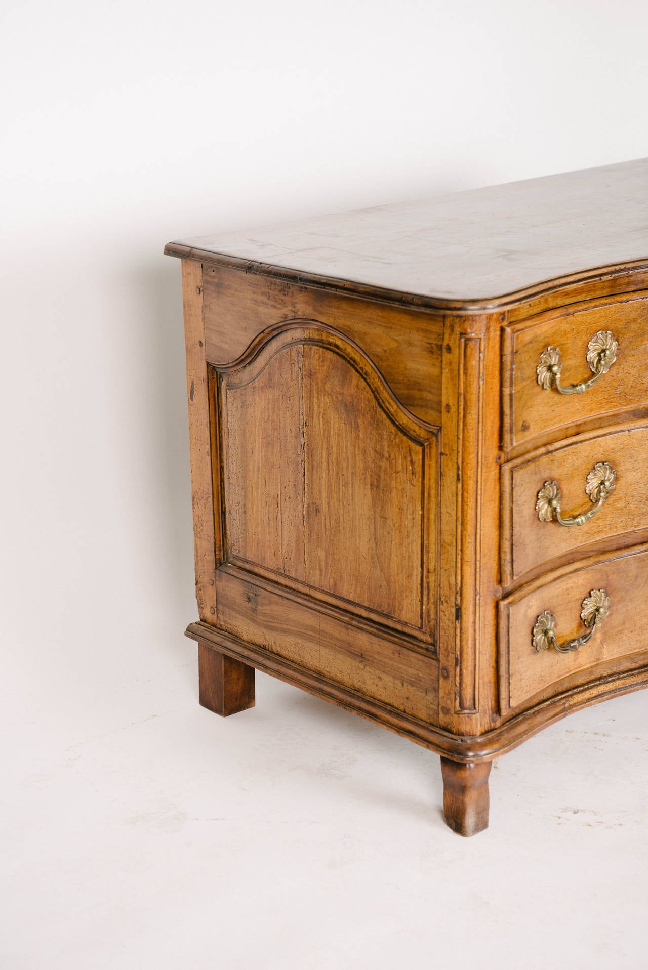 18th Century French Lyonnaise Commode In Excellent Condition In Houston, TX