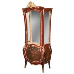 Fine 19th Century French Louis XV Curio Cabinet