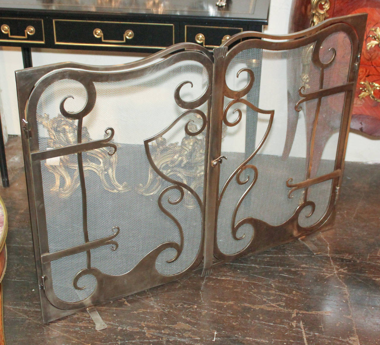 Fabulous nickel-plated wrought iron fire screen custom made by Legacy Antiques.  Having an attractive, elegant design and in desirable size and proportion.  Wonderful for numerous designs!