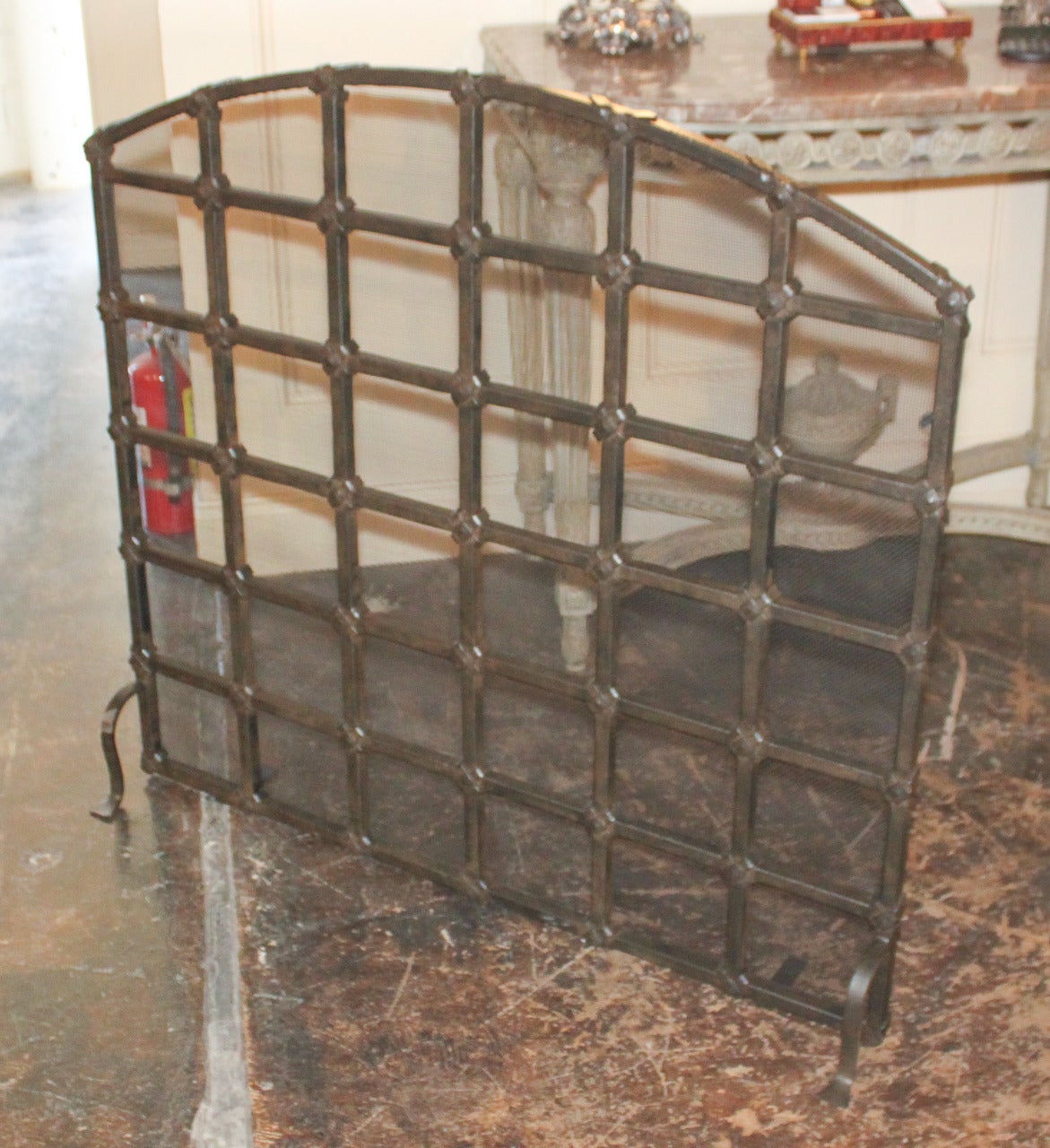 Contemporary Legacy Custom Iron Fire Screen