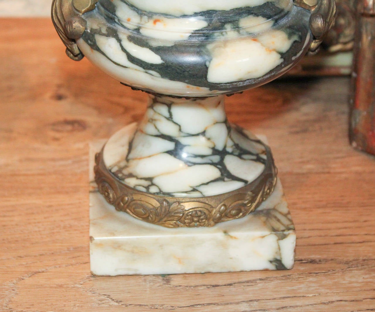 19th Century Pair of French Louis XV Marble Urns 2