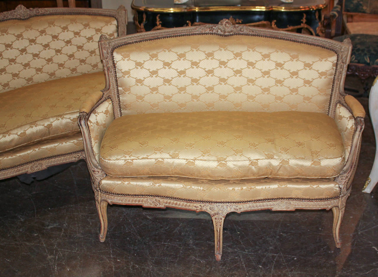 Great Pair of 19th Century French Settees 1