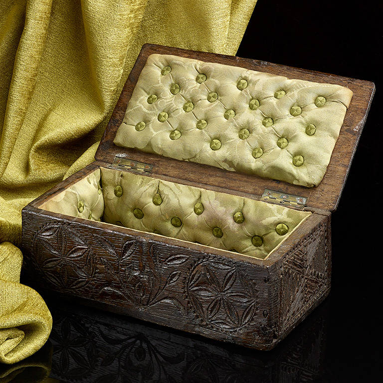 British A Chip Carved Oak Missal Box (English, 1500) For Sale
