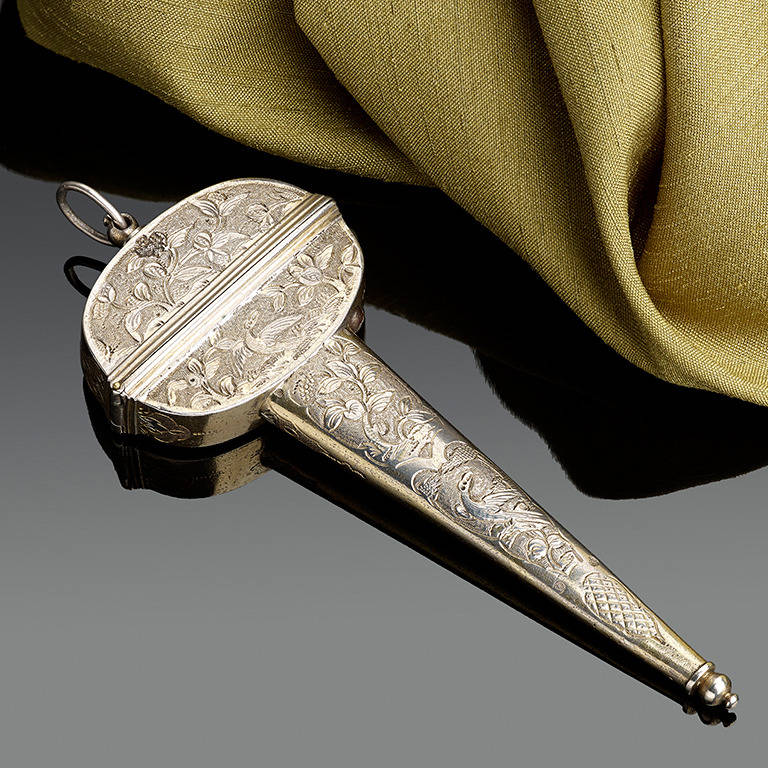 British A Silver Gilt Scissor Case For Sale