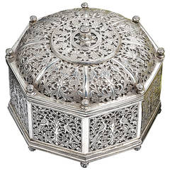 Antique Very Rare Indo-Portuguese Silver Octagonal Box, Portugal 17th Century