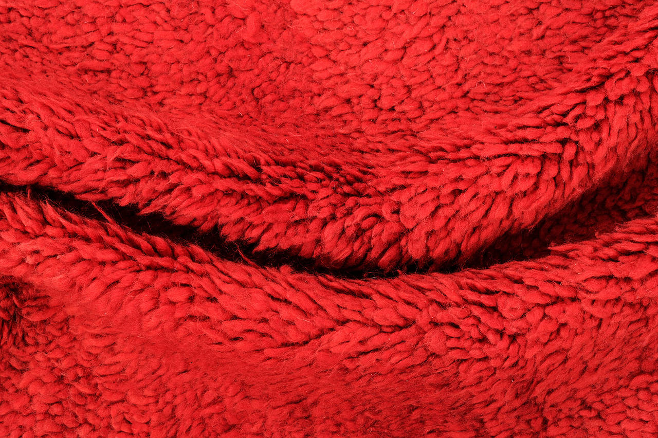 Großer Minimalist  Marokkanischer roter Teppich (Handgeknüpft) im Angebot