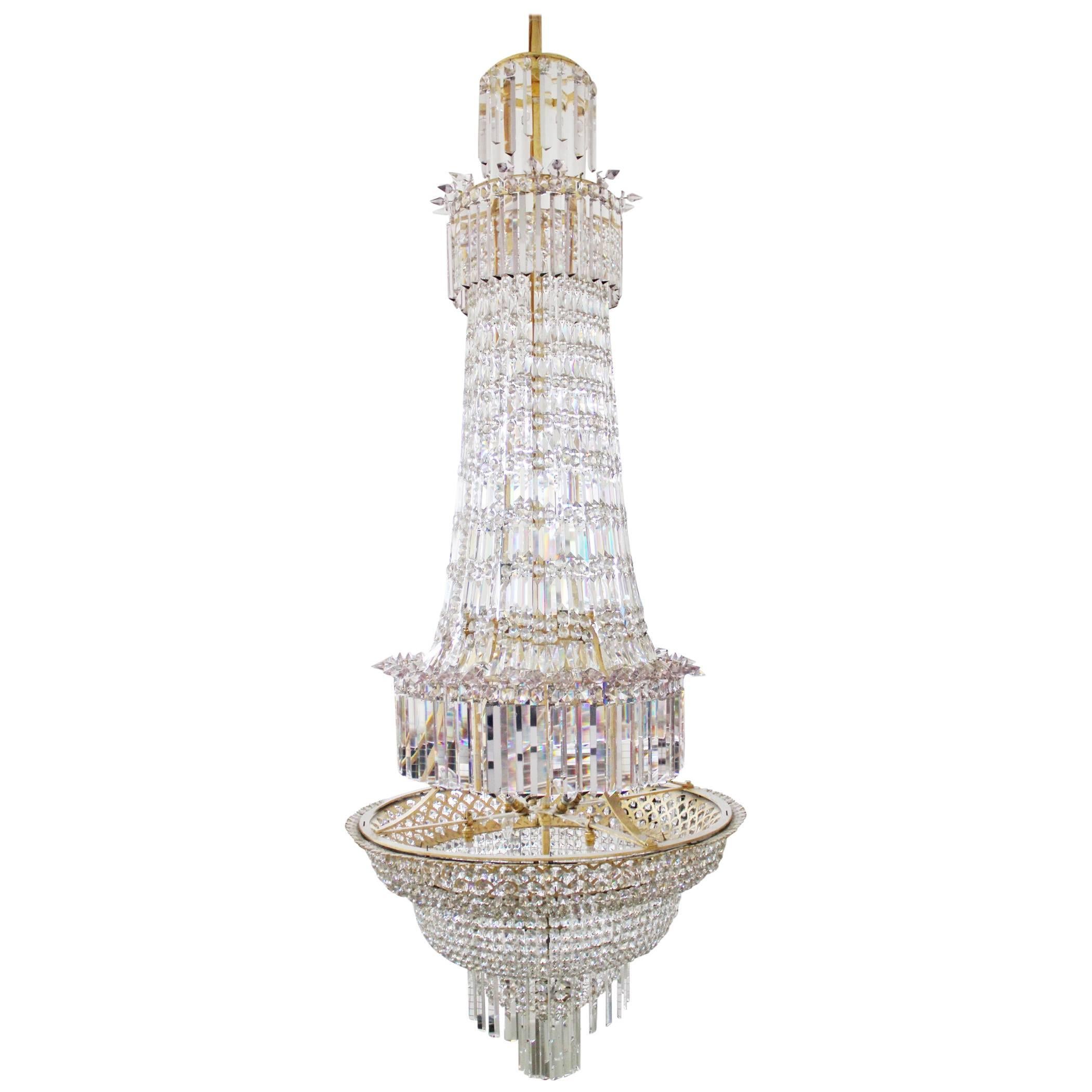 19th Century English Crystal Cut Glass Chandelier, Fully Restored. For Sale