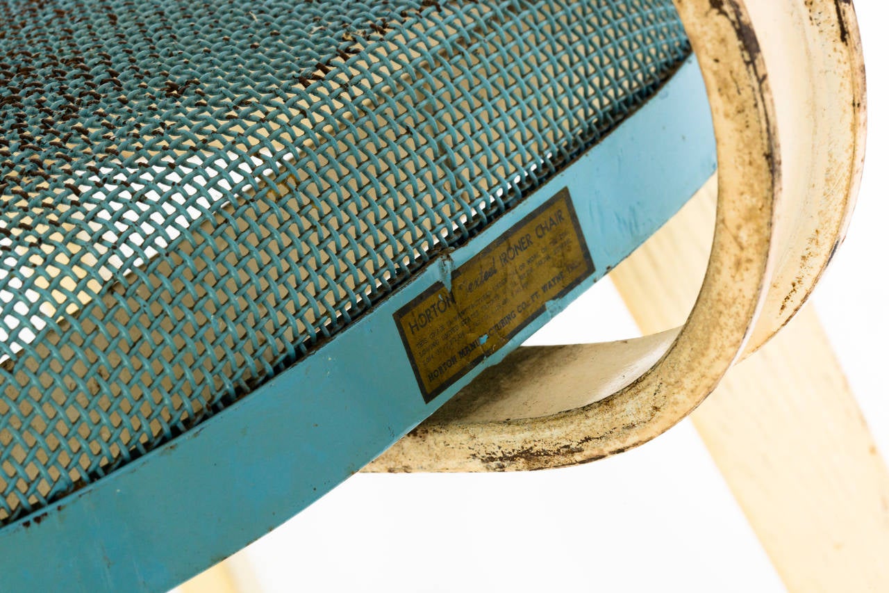 Sessel aus Metallgeflecht in der Art von Jean Prouve im Angebot 5