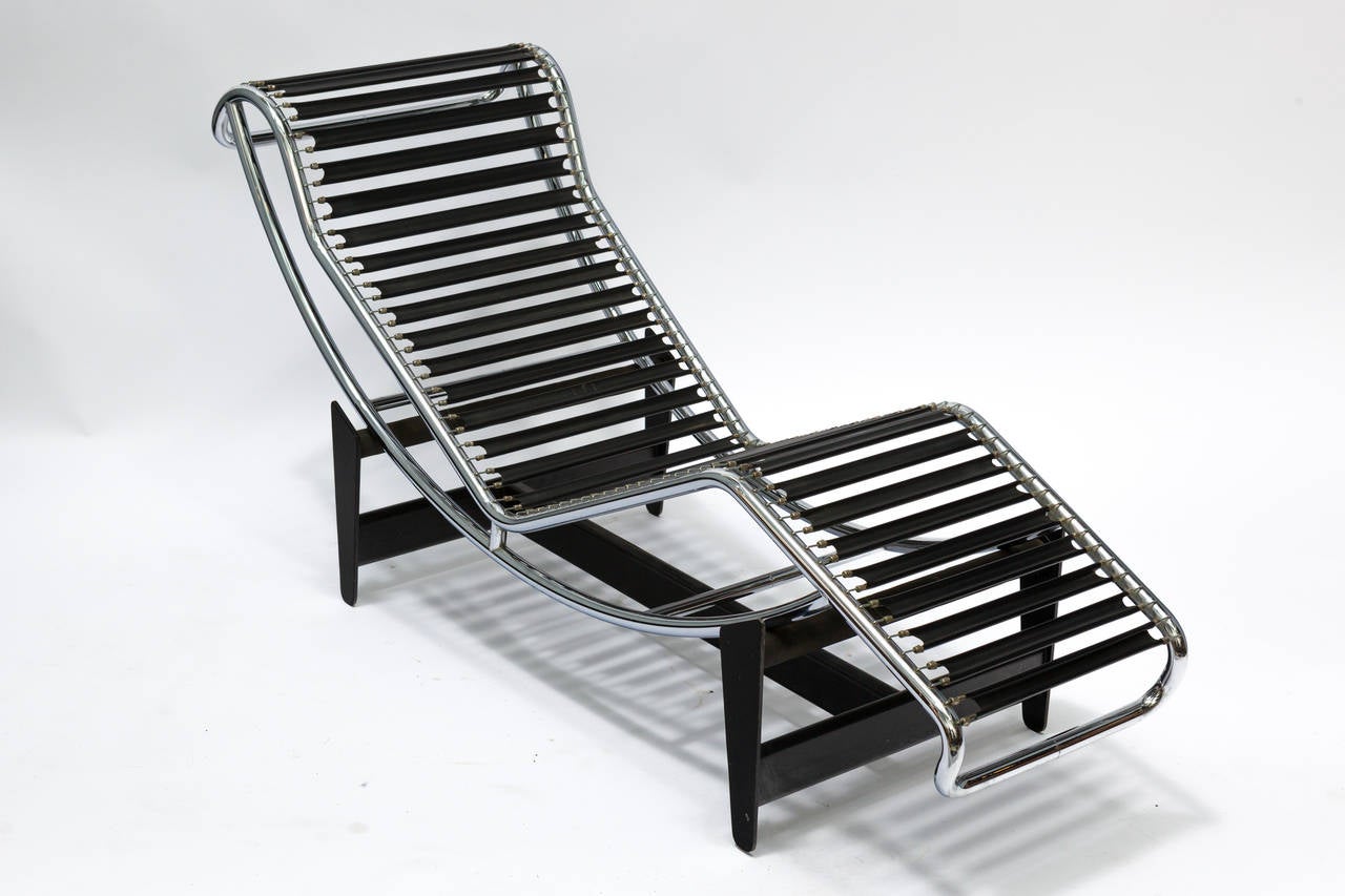 Le Corbusier LC4 Chaise Longue Chair in Cowhide 1