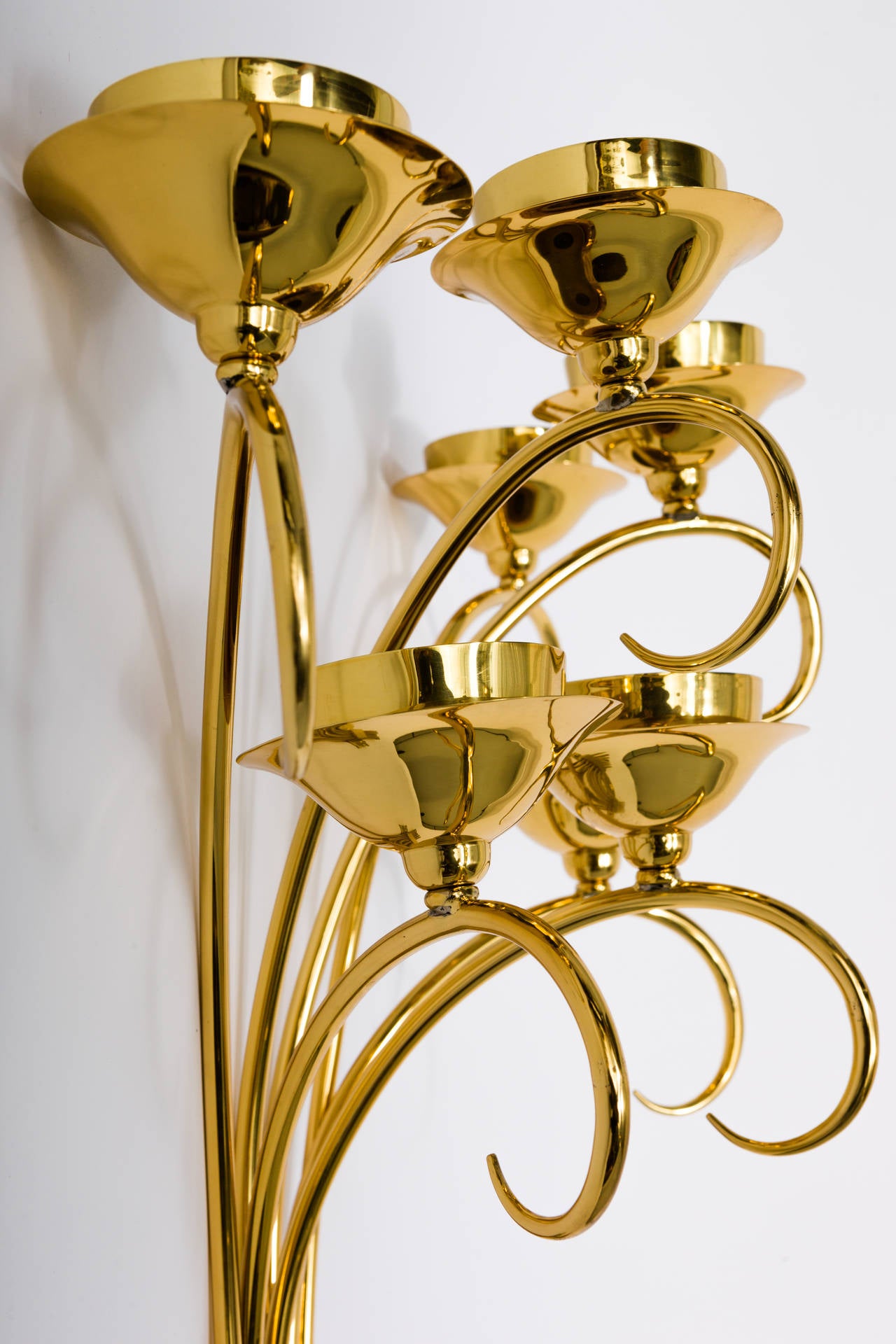 Brass Sconces Wall Lights in the Manner of Tommi Parzinger For Sale 2