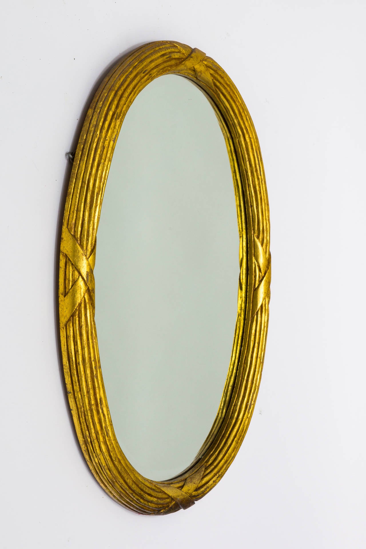 Mid-20th Century Carved Italian Giltwood Oval Mirror