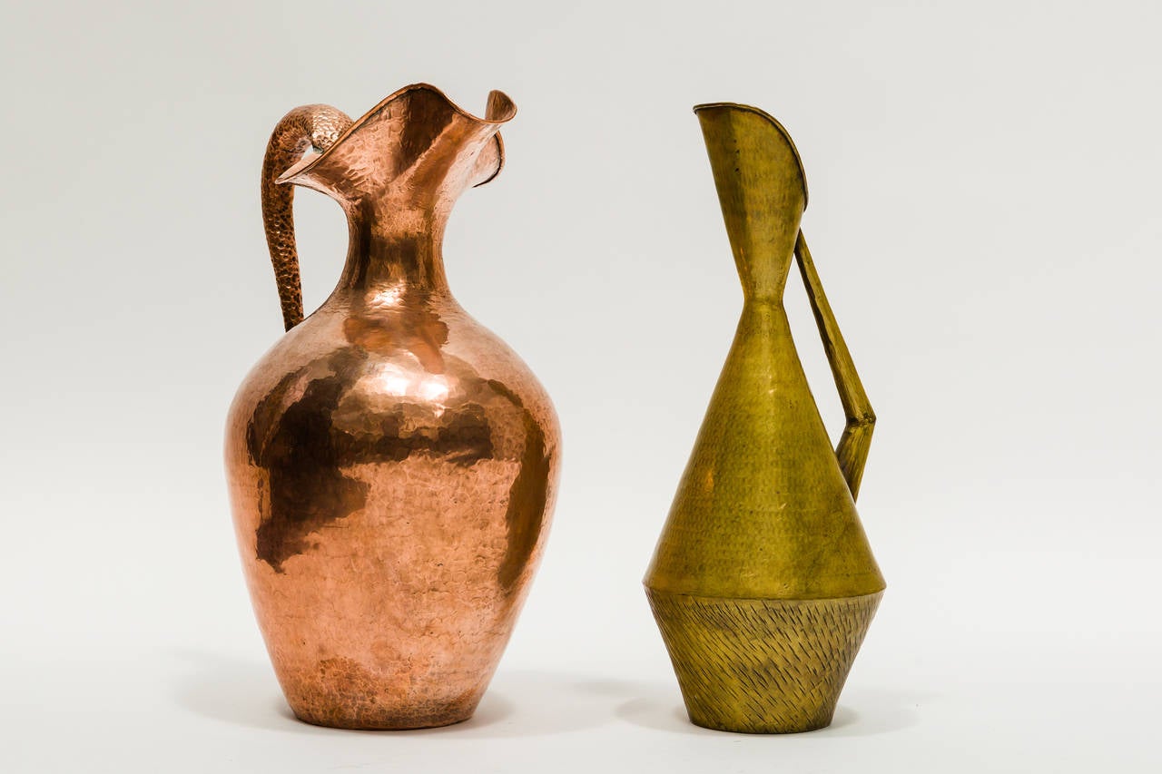Pair of Hammered Brass and Cooper Pitcher by Egidio Casagrande In Good Condition In Tarrytown, NY