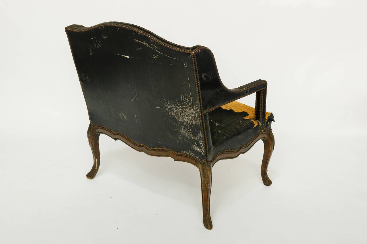 French Chair and a Half In Fair Condition In Tarrytown, NY