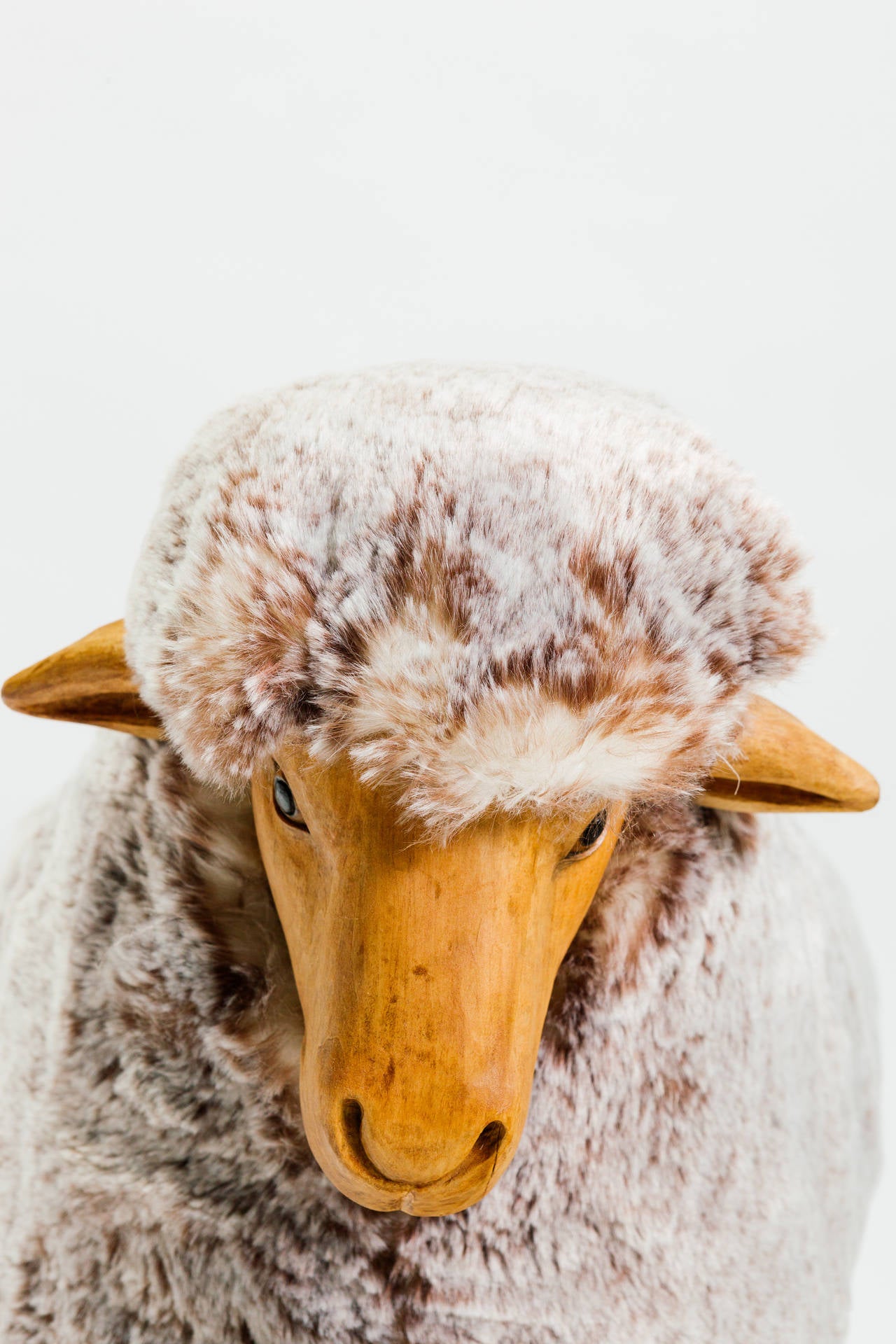 American Natural Size Wood Sheep Stool