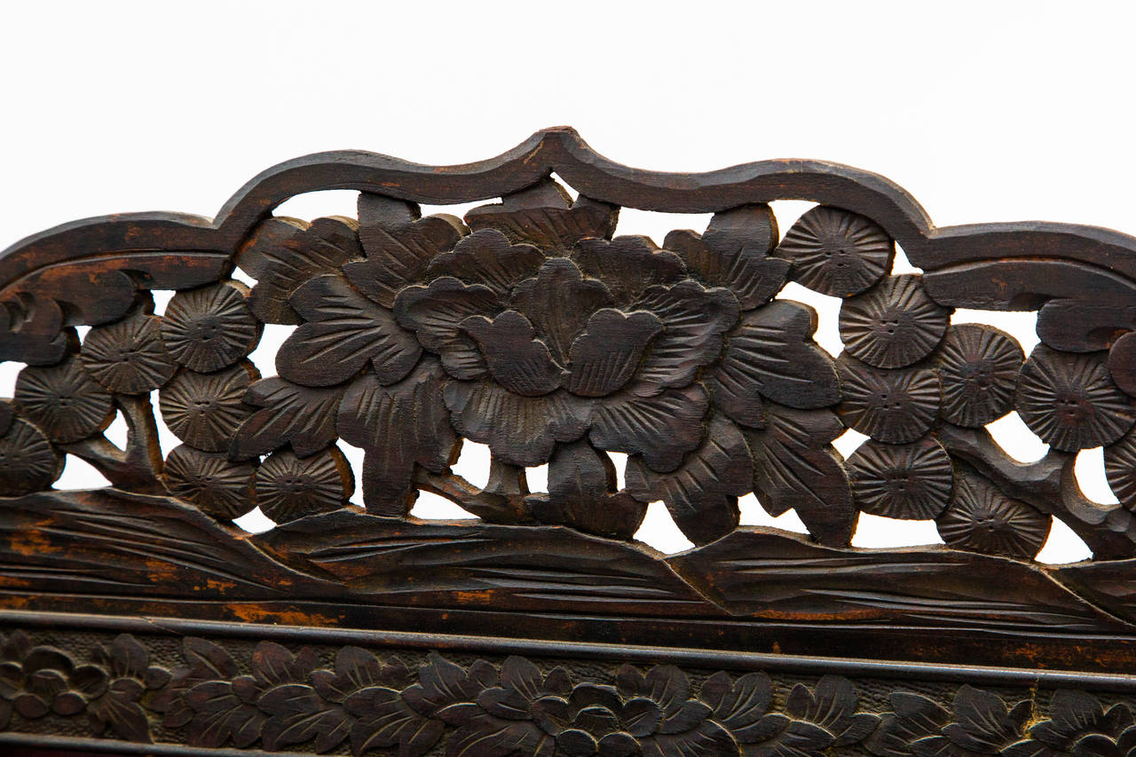 Chinese Wood Screen with Hardstone Decoration 3