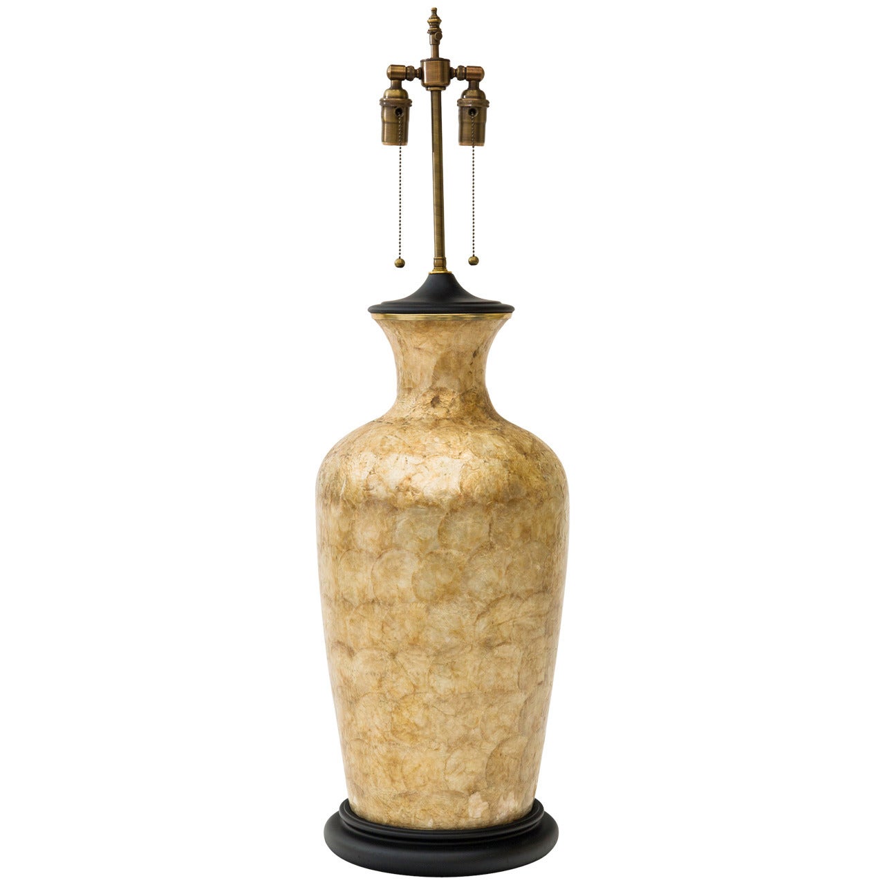 Grande lampe en forme de coquille Capiz en vente