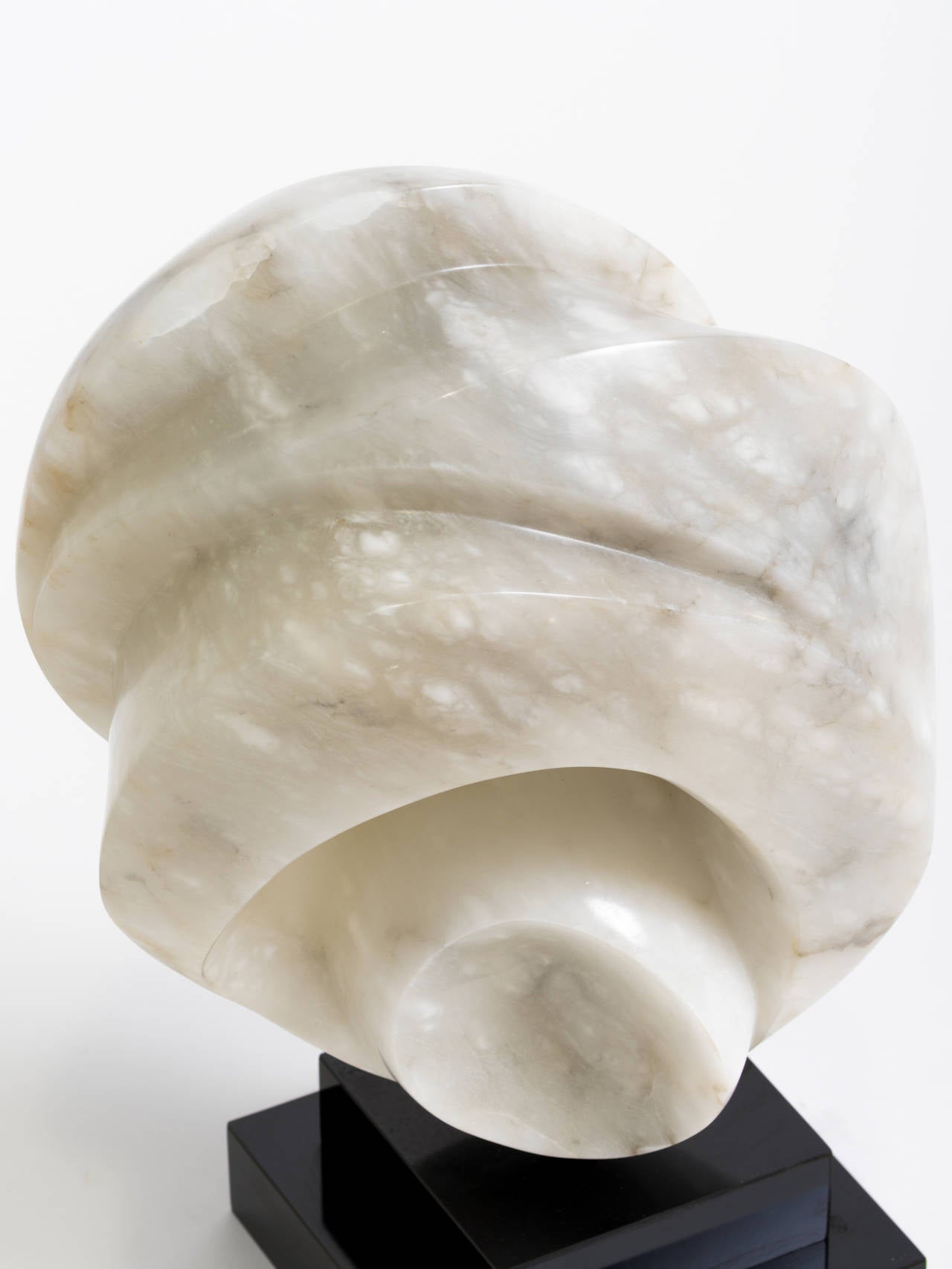 1970s White Marble Abstract Sculpture On Granite Base For Sale 2