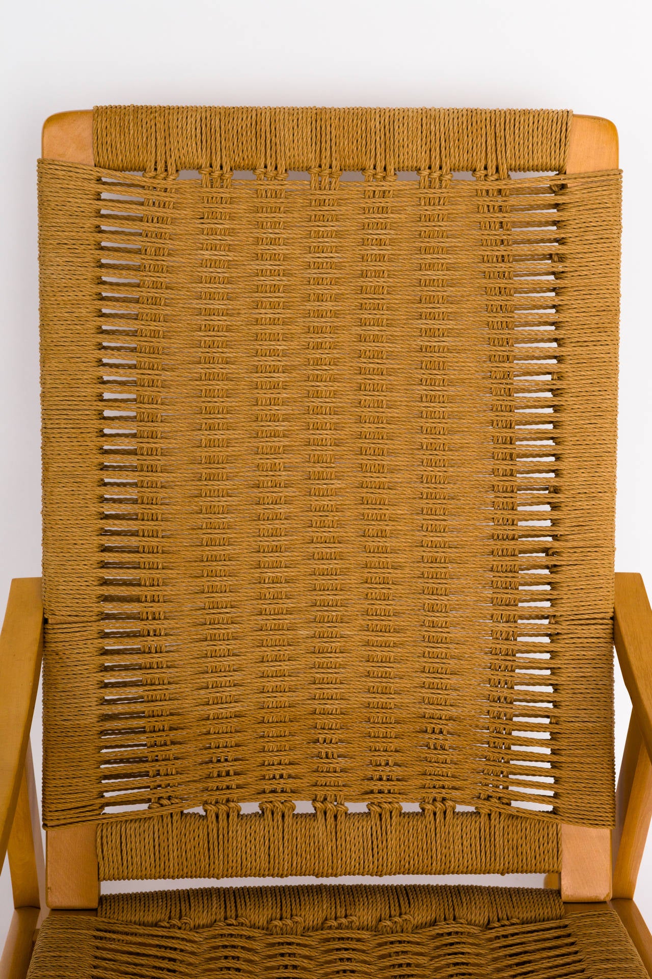 Hans Wegner Style Rope Rocker In Excellent Condition In Tarrytown, NY