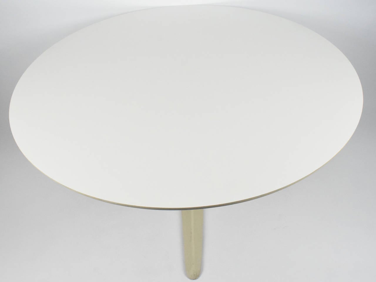 knoll propeller desk
