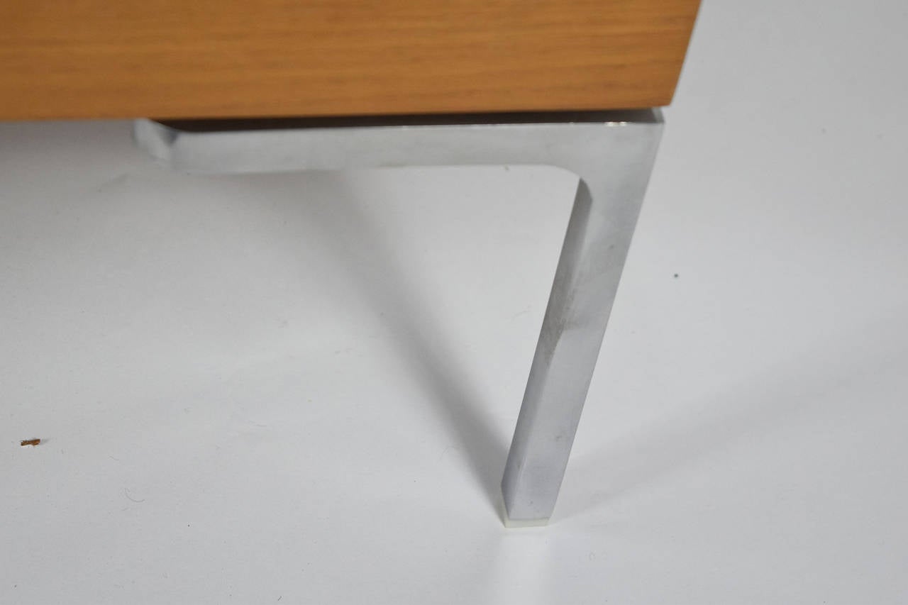 charles table