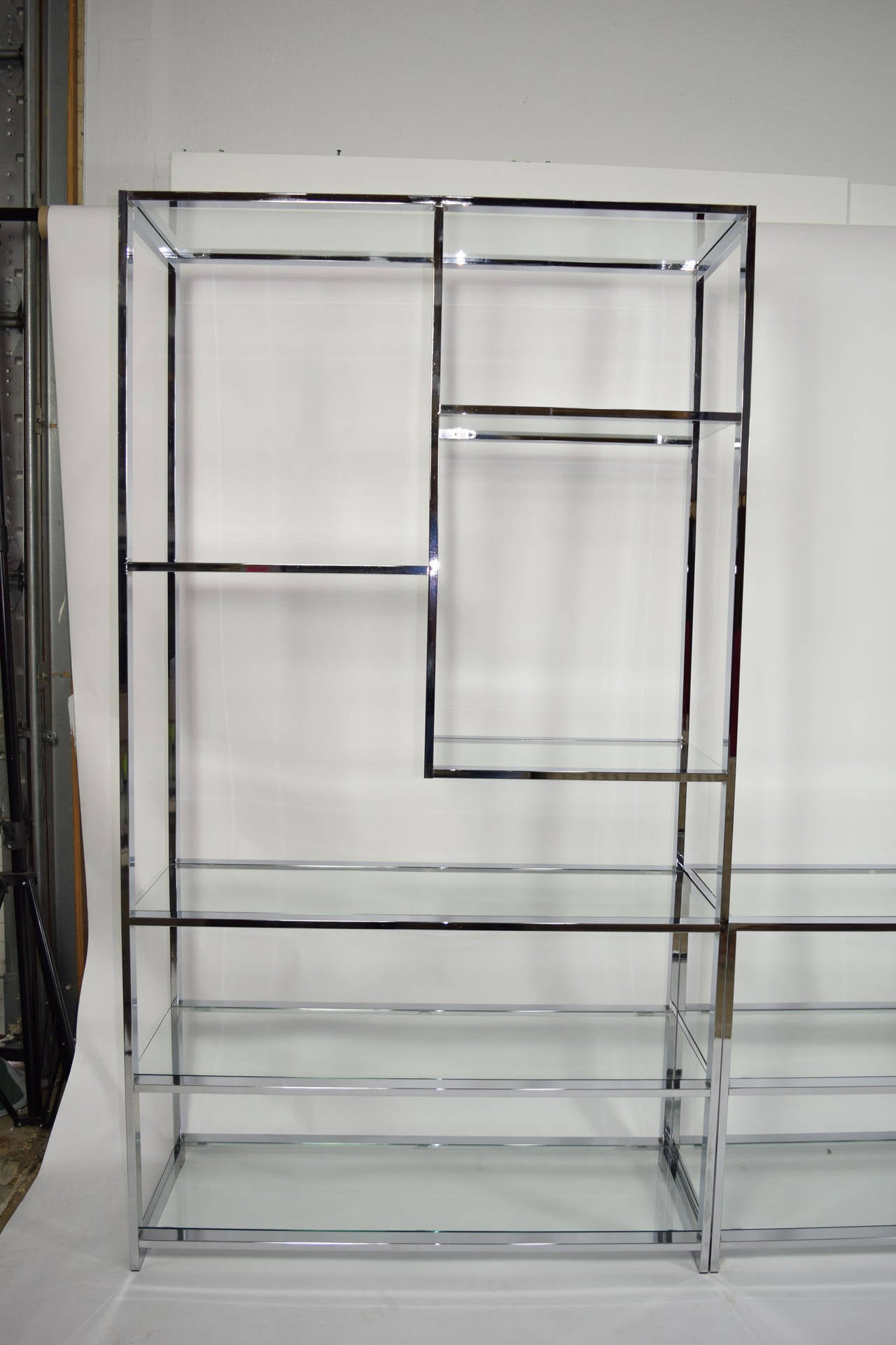 Milo Baughman for DIA Three-Part Chrome and Glass Etagere In Excellent Condition In Dallas, TX