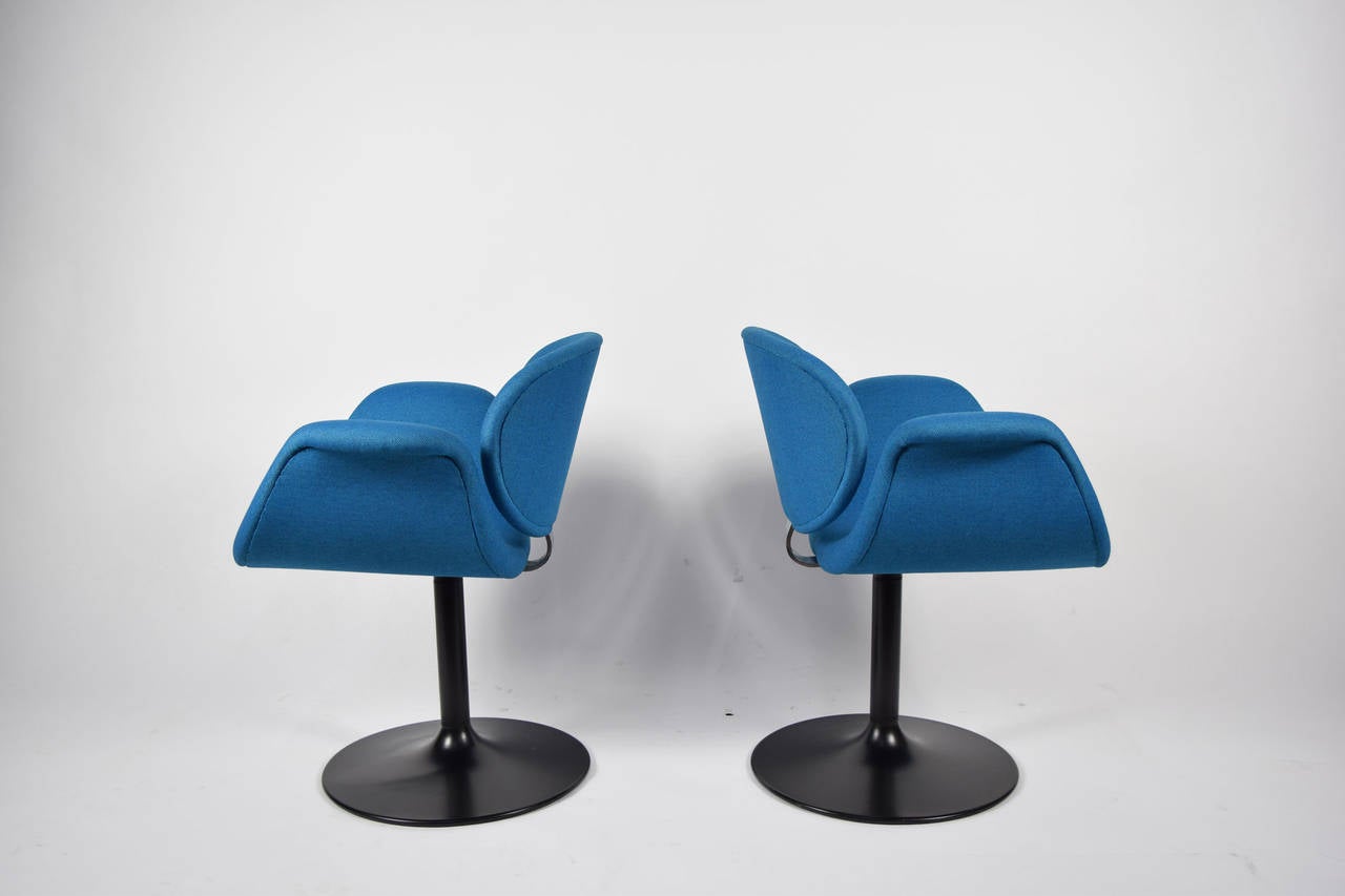 Mid-Century Modern Pair of Little Tulip Chairs by Pierre Paulin for Artifort
