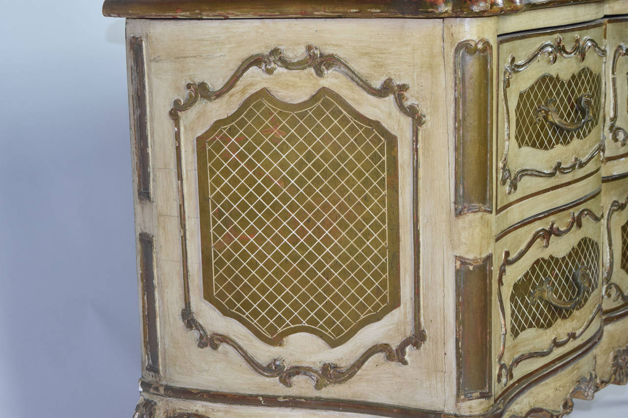 Italian Rococo Style Painted Commode For Sale 1