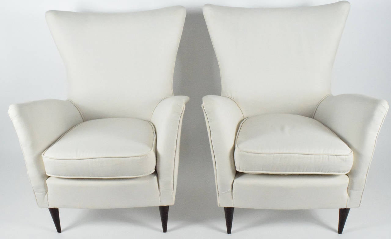20th Century Pair of Italian Modern Lounge Chairs