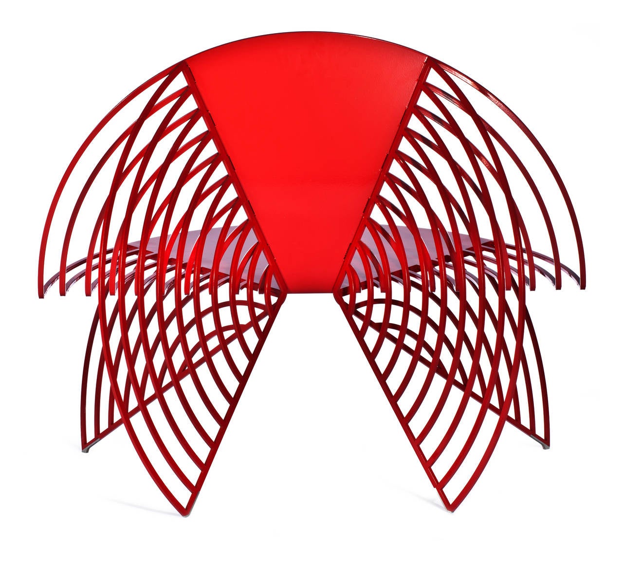 Red Wings of Steel Chair:: entworfen von Laurie Beckerman im Jahr 2012 (amerikanisch) im Angebot