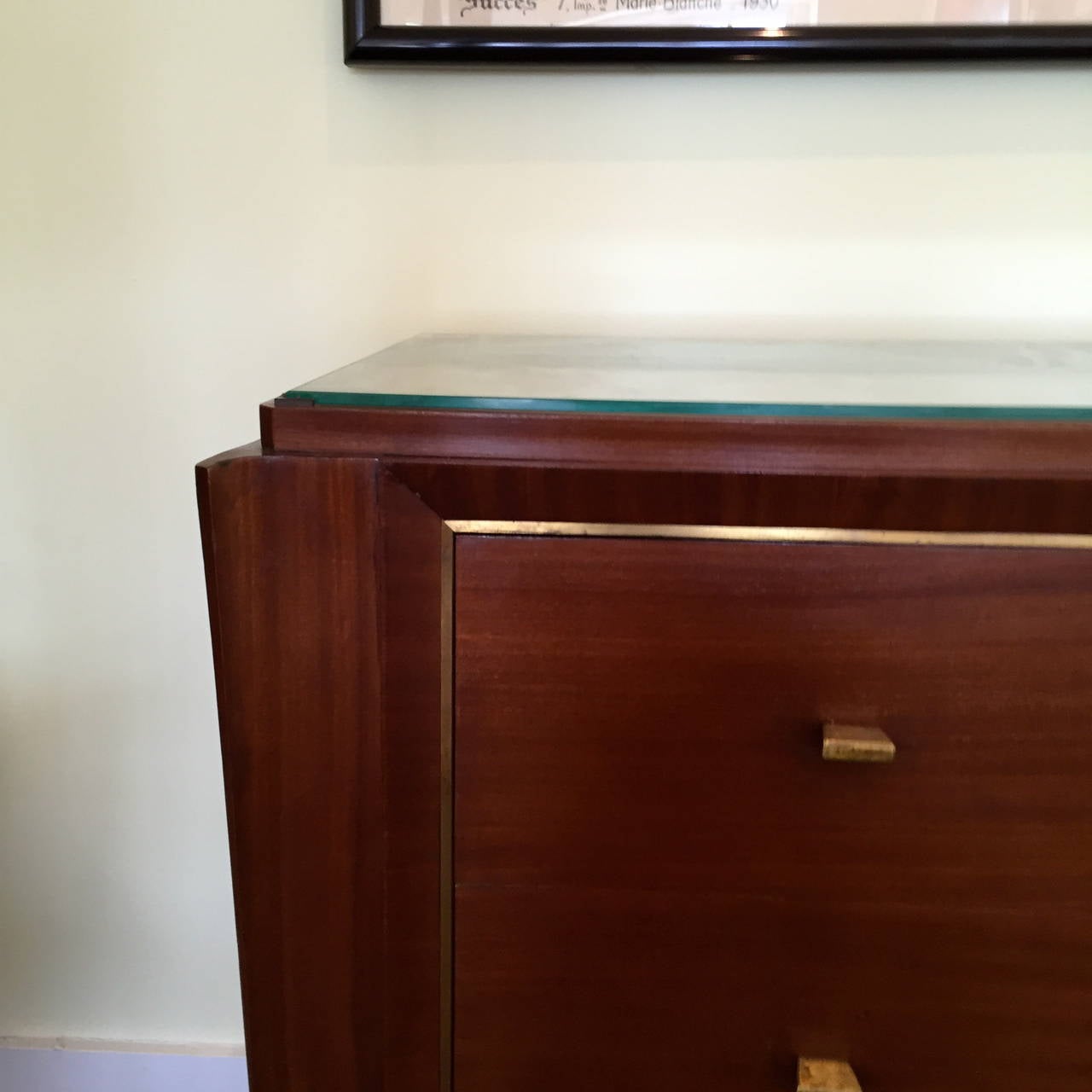 Polished French Deco Mahogany Dresser in the Style of Leleu For Sale