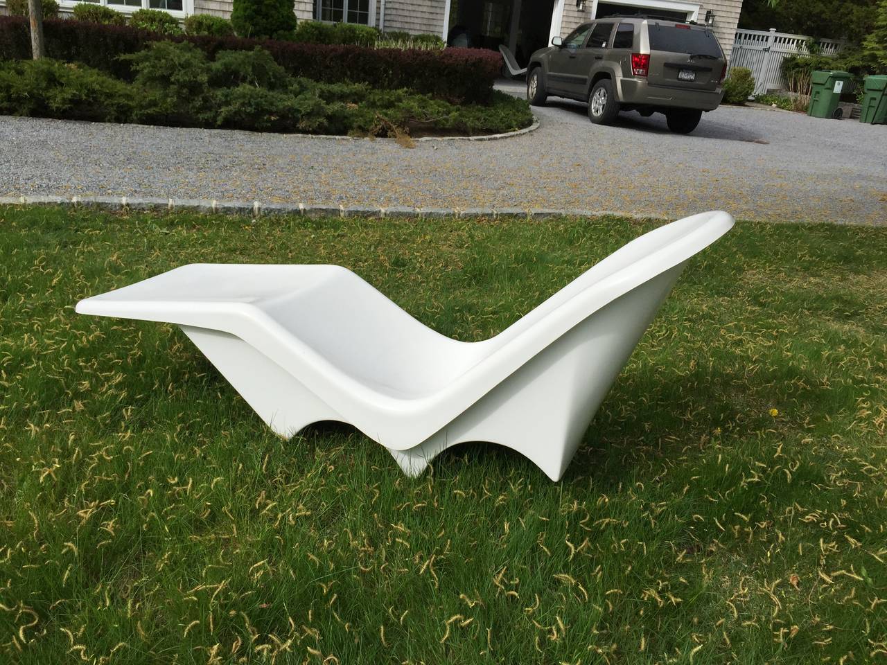 Mid-Century Inspired Fiberglass Lounge For Sale at 1stdibs