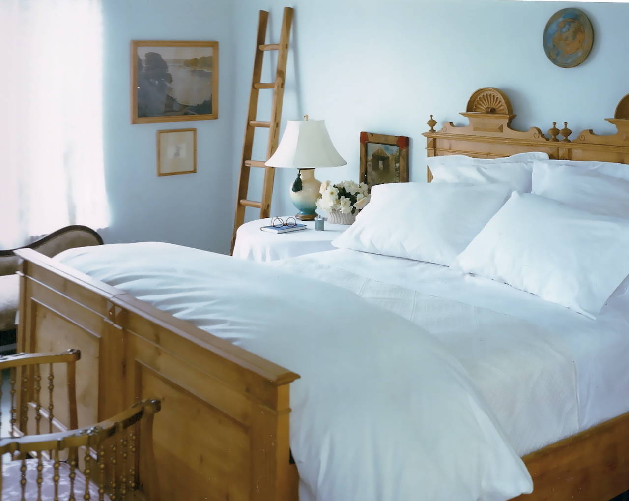 This classic bed was originally a European double (i.e., two 30