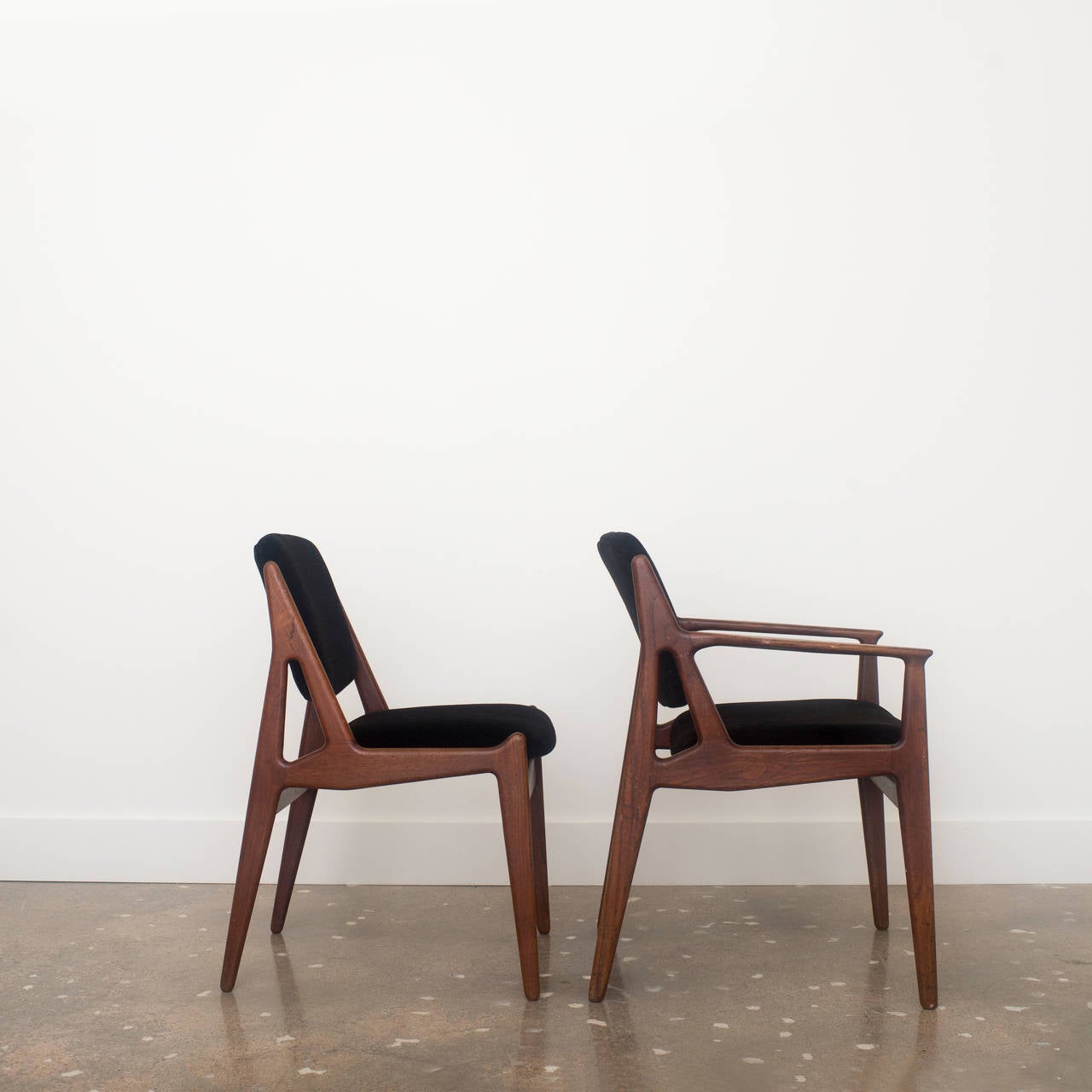 Arne Vodder for Vamo Dining Chairs Upholstered in Black Mohair In Good Condition In Houston, TX