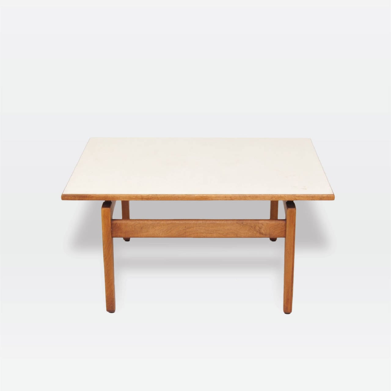 Mid-Century Modern Jens Risom Table For Sale