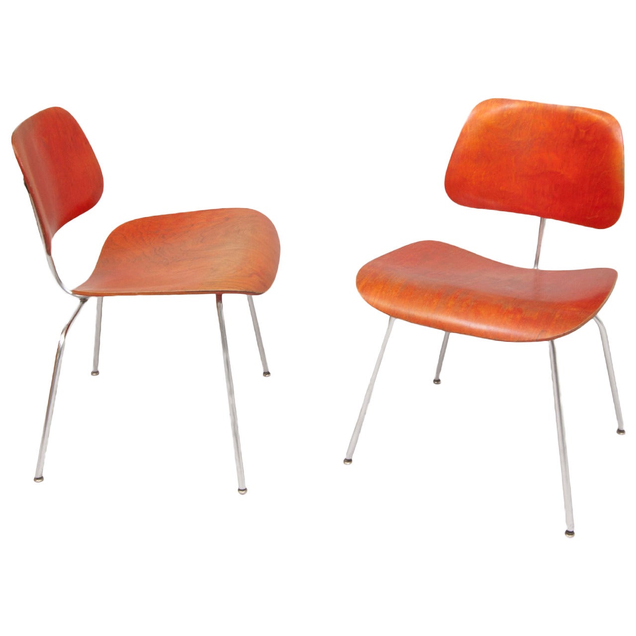 Pair of DCM chairs by Ray & Charles Eames For Sale
