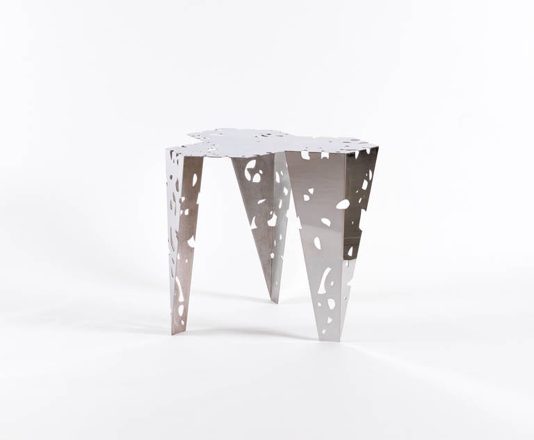 The FDA table is designed by Aranda\Lasch and American artist Matthew Ritchie, from their on-going collaborated project.