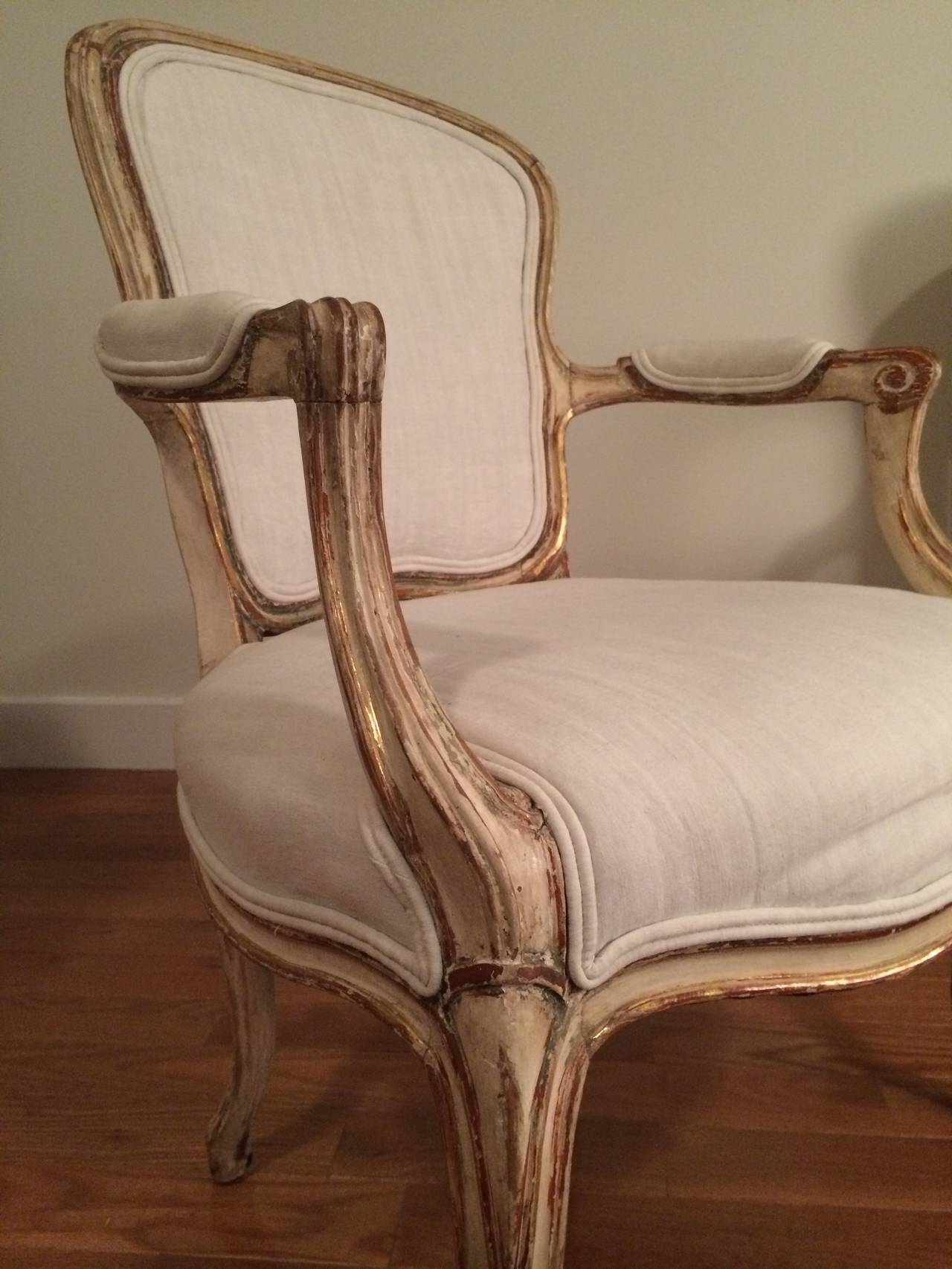 19th Century Pair of French Louis XV Style Fauteuils 4