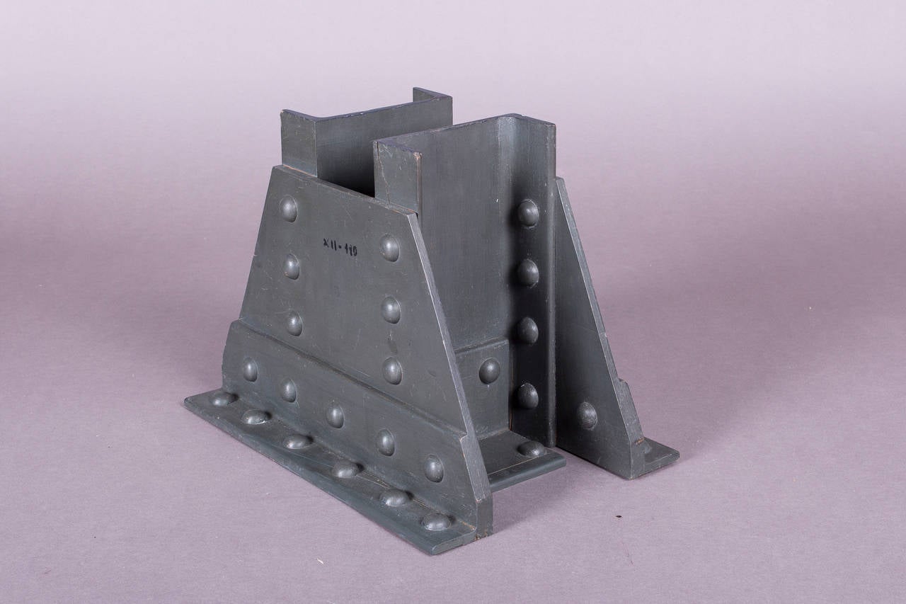 A 19th Century Didactical Architecture Model of a Riveted Iron Connection