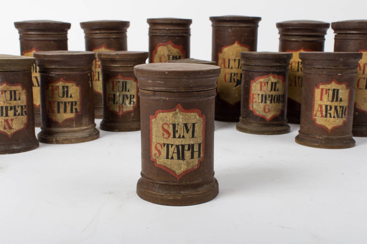 Collection of 15 Baroque Apothecary Jars In Good Condition In Vienna, Vienna