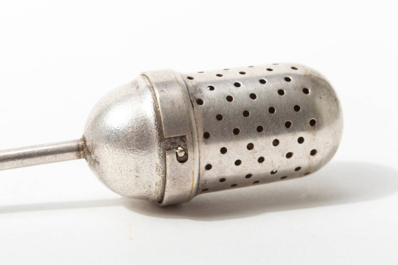 Mid-Century Modern Pair of Christian Dell Tea Infusers for the Bauhaus Weimar, circa 1924 For Sale