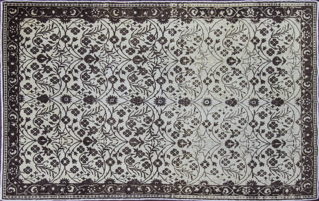 Oushak Ushak Anatolian Turkish Rug, Natural Colors, 4'7