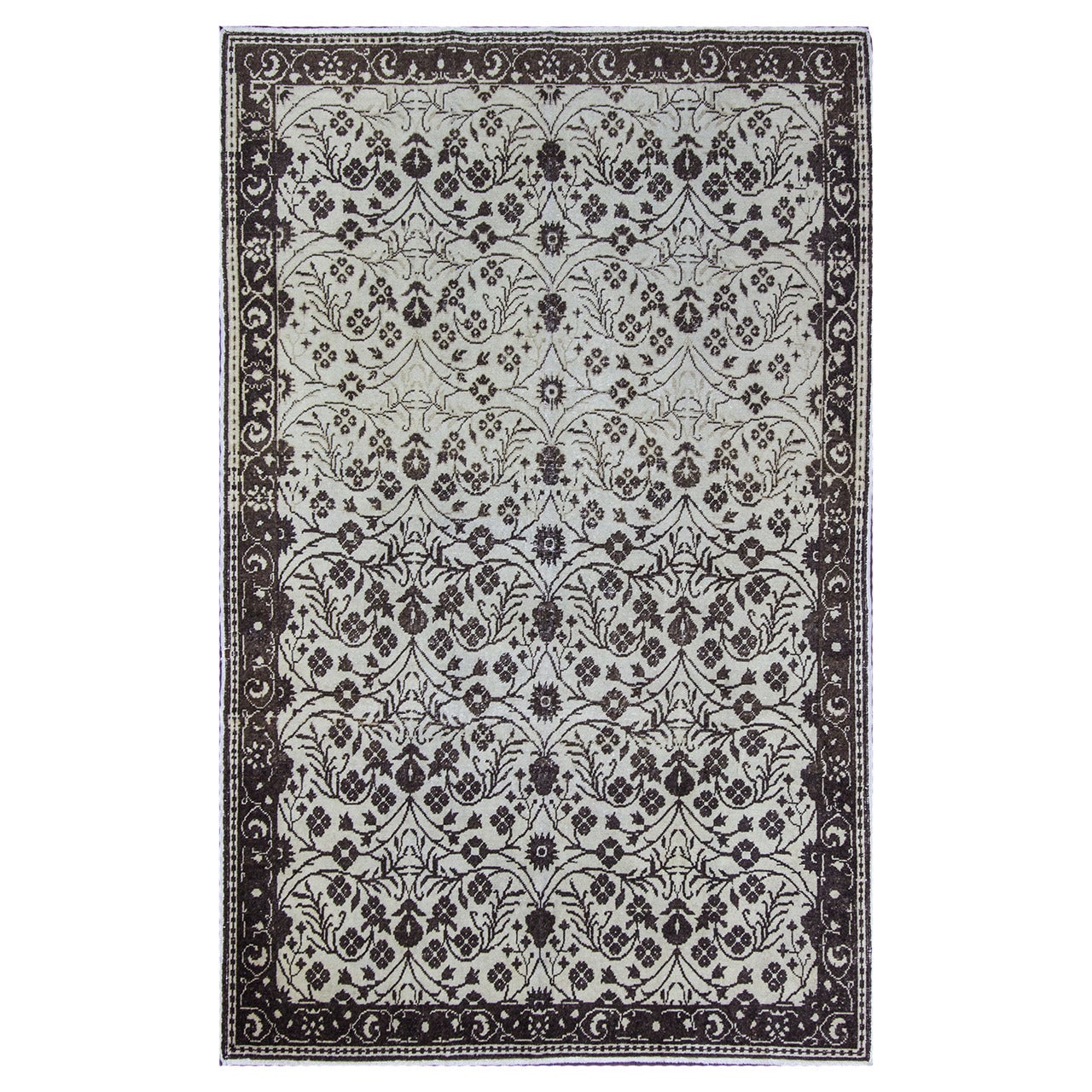 Ushak Anatolian Turkish Rug, Natural Colors, 4'7" x 7'5"