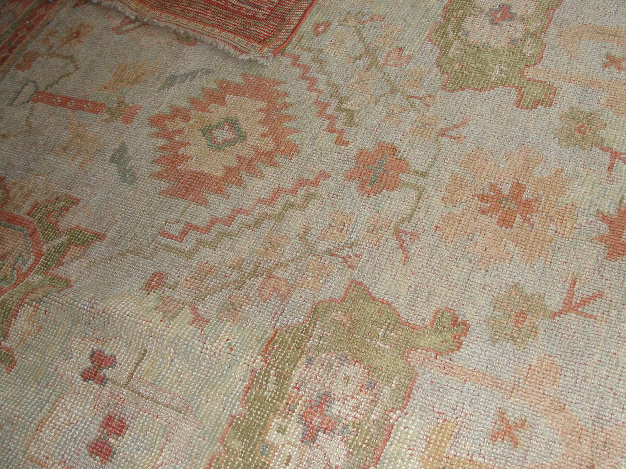 Antique Turkish Oushak Carpet 1