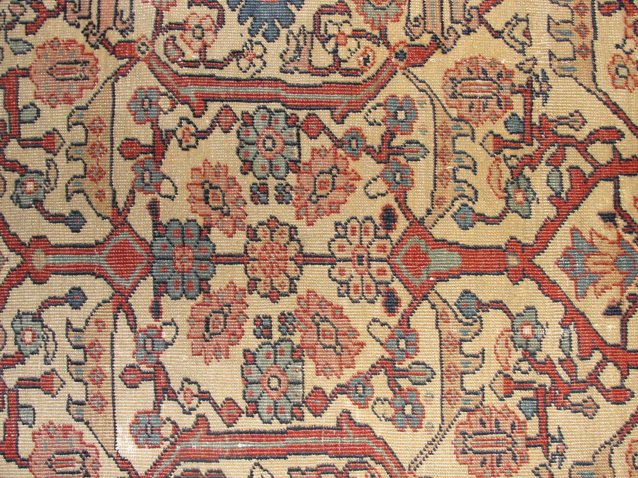 Hand-Woven Sarouk Feraghan Carpet