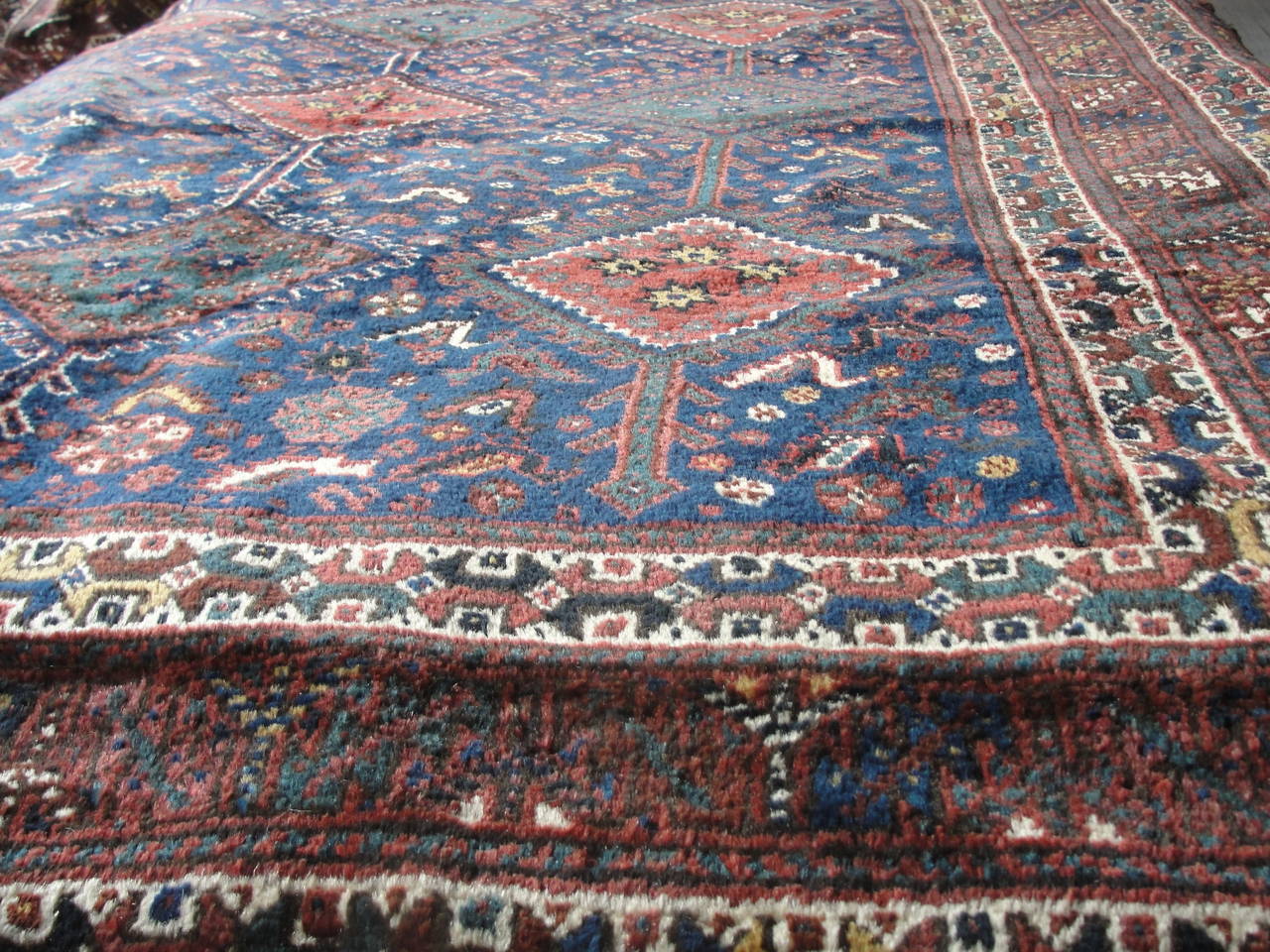 Tribal Antique Ghashghai Carpets Rug
