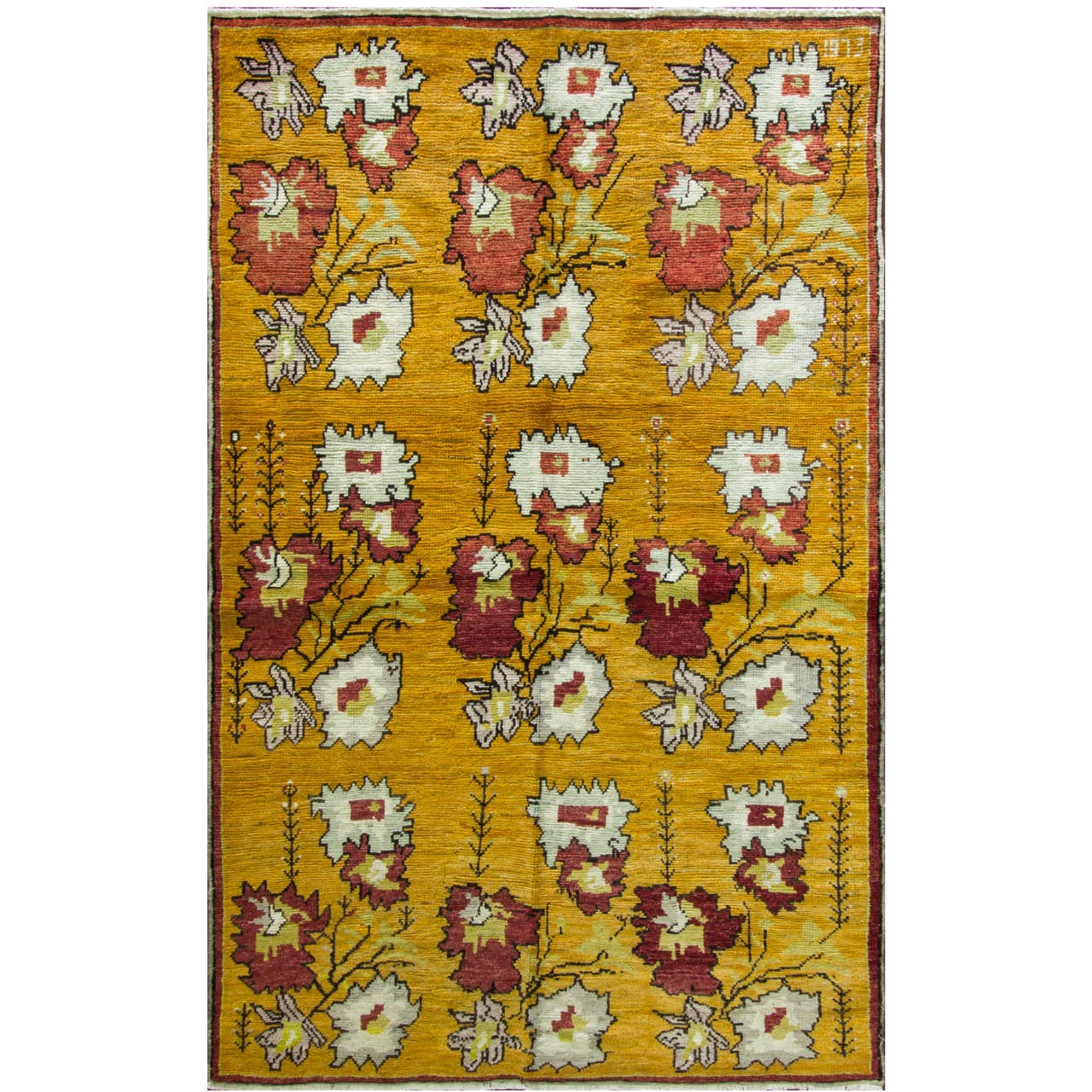 Striking Oushak Rug For Sale at 1stdibs