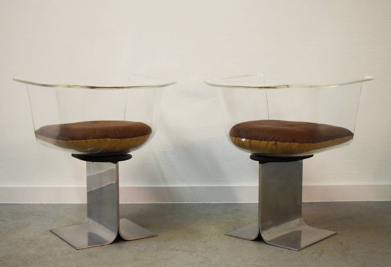 20th Century Pair of Lucite Swivel Chairs with Steel Bases